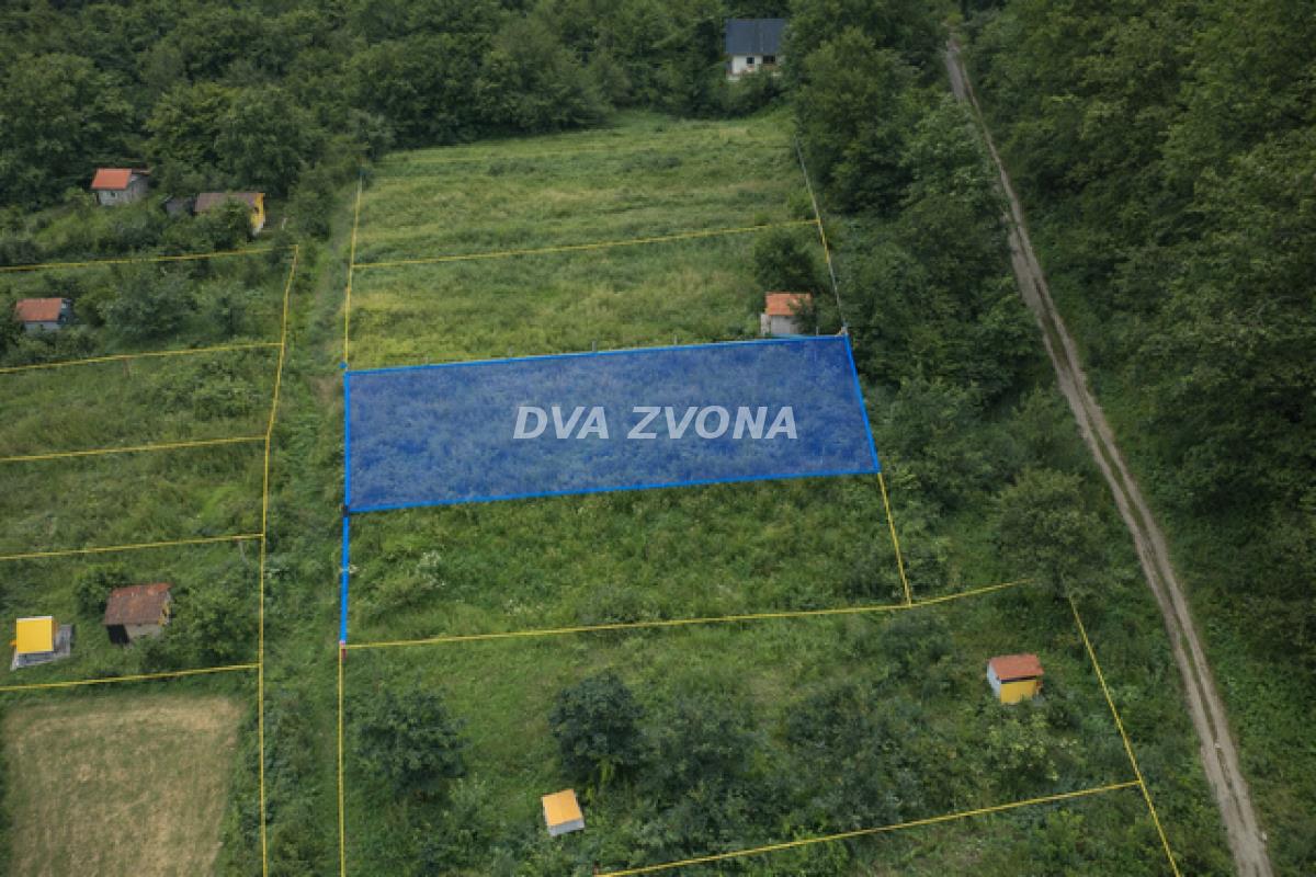 Na prodaju poljoprivredno zemljište – Krušedol selo
