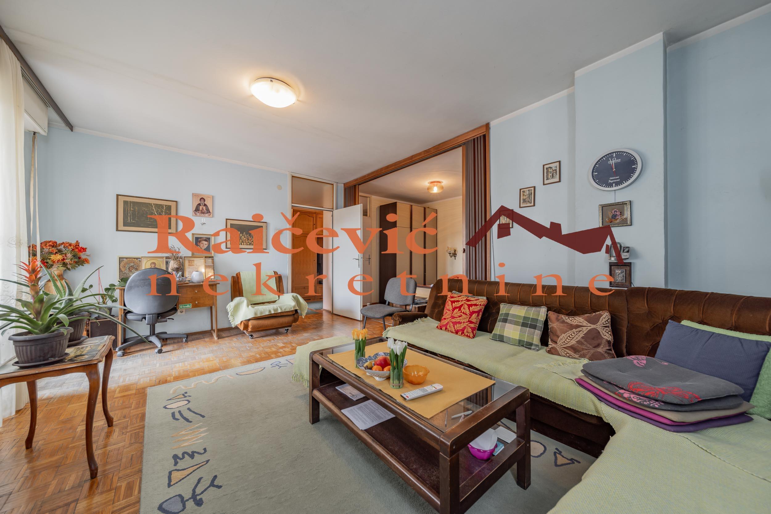 STARI GRAD DORCOL 97m2 , 2T ,375000e