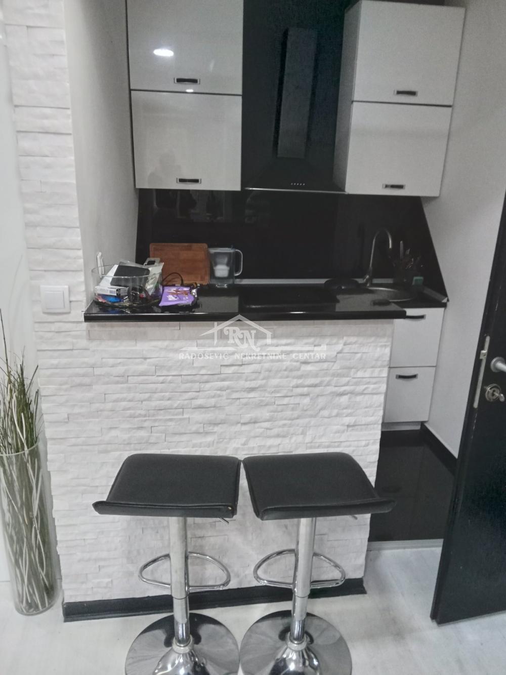 Crveni krst, Vojislava Ilića, 25m2 ID#1617