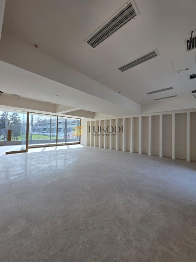 Sava Centar, 76m2 bez provizije