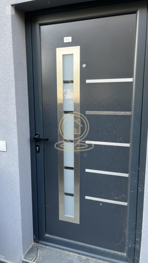 Prodaja stanova Novi Sad – jednoiposoban stan 35m2 Mišeluk, grejanje na toplotne pumpe, uknjižen kao garaža, odlična lokacija