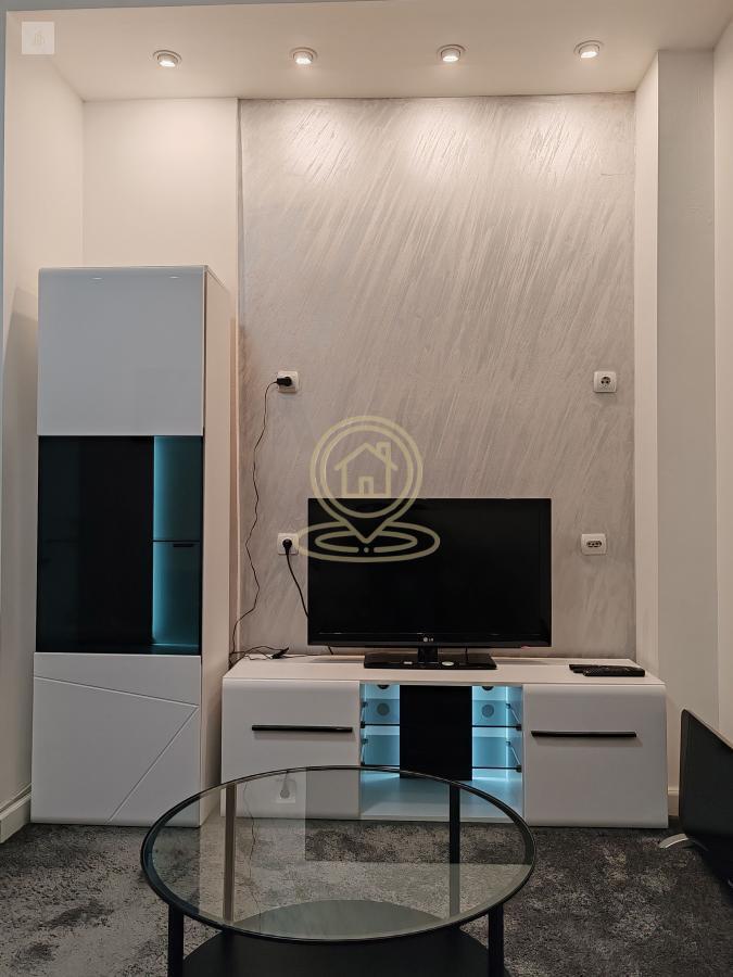 Izdavanje stanova Beojednosobangrad centar –  stan 31m² Tašmajdan, kompletno renoviran, namešten