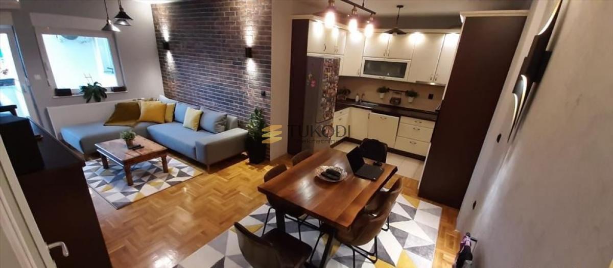 3,0 stan od 62m2 Nova Detelinara