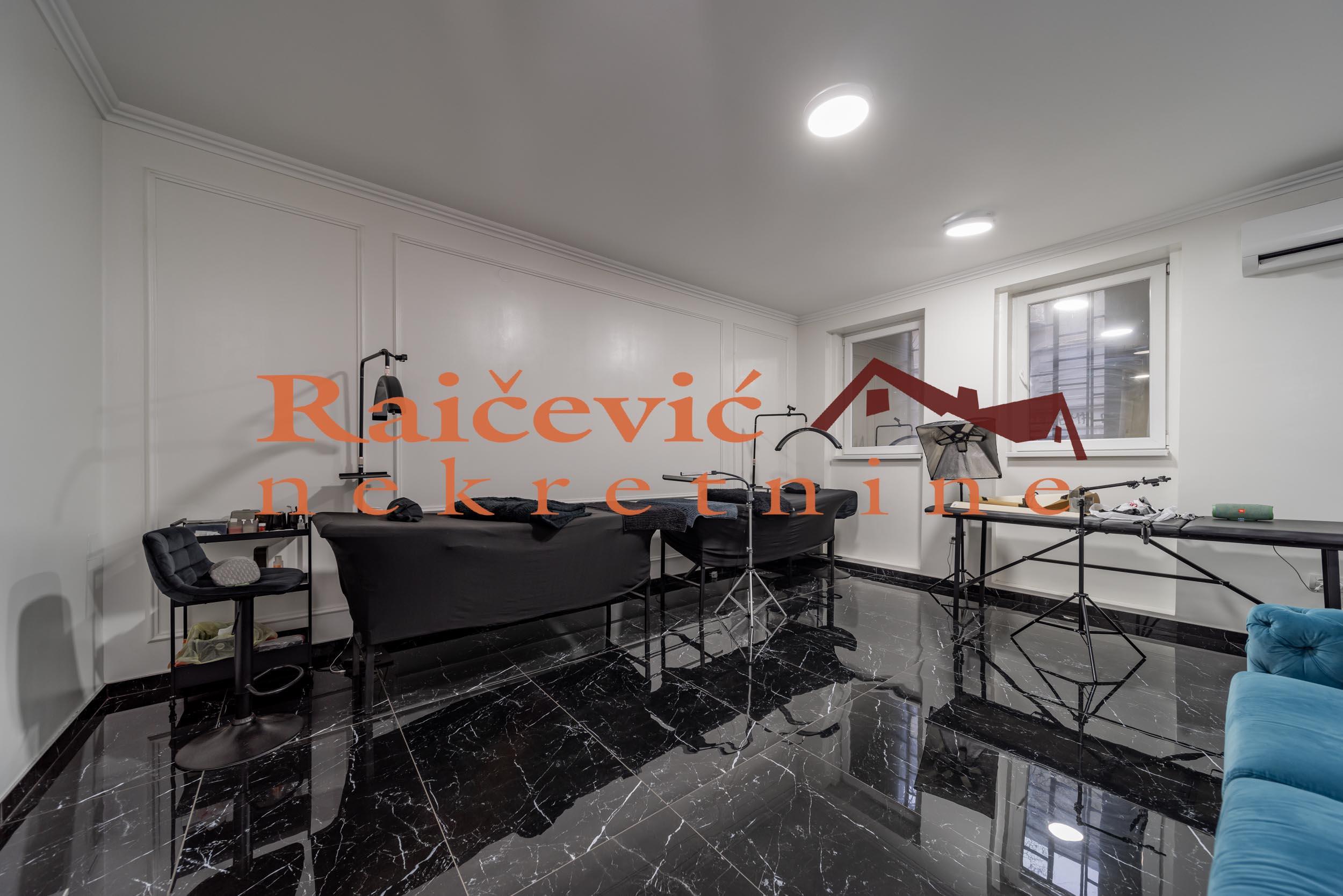 STARI GRAD CENTAR 50m2 , 300000e