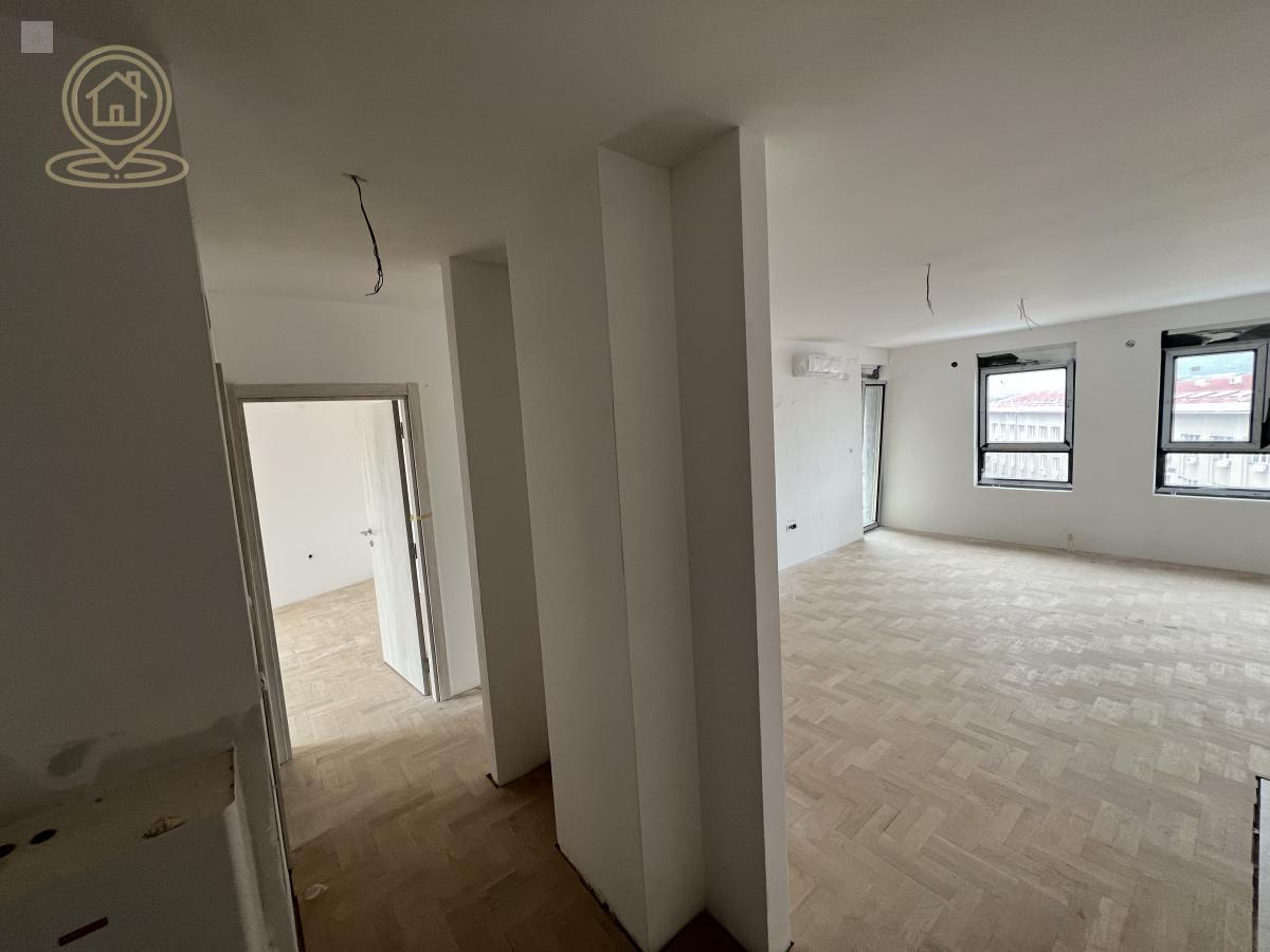 Na prodaju moderan stan – centar grada, 75 m²