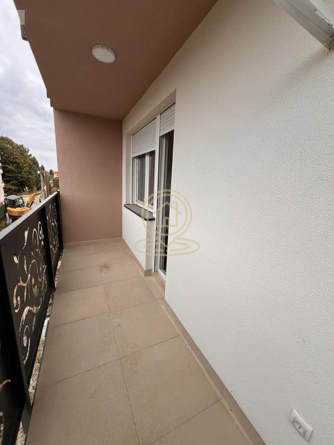 Na prodaju četvorsoban stan, novogradnja, parking 89,78m2