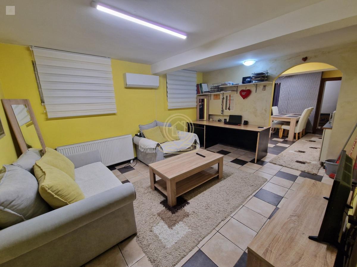 Stan 69 m² Cara Dušana | Prizemlje | Poseban ulaz | Mogućnost poslovnog prostora