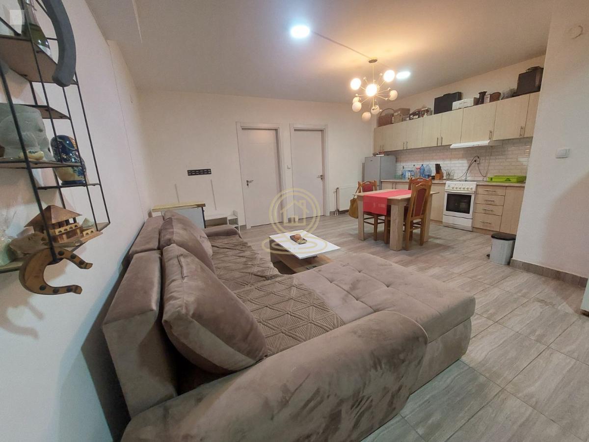 Prodaja stanova Novi Sad – Suteren 58m², trosoban stan, Preradovićeva, namešten, odlična lokacija