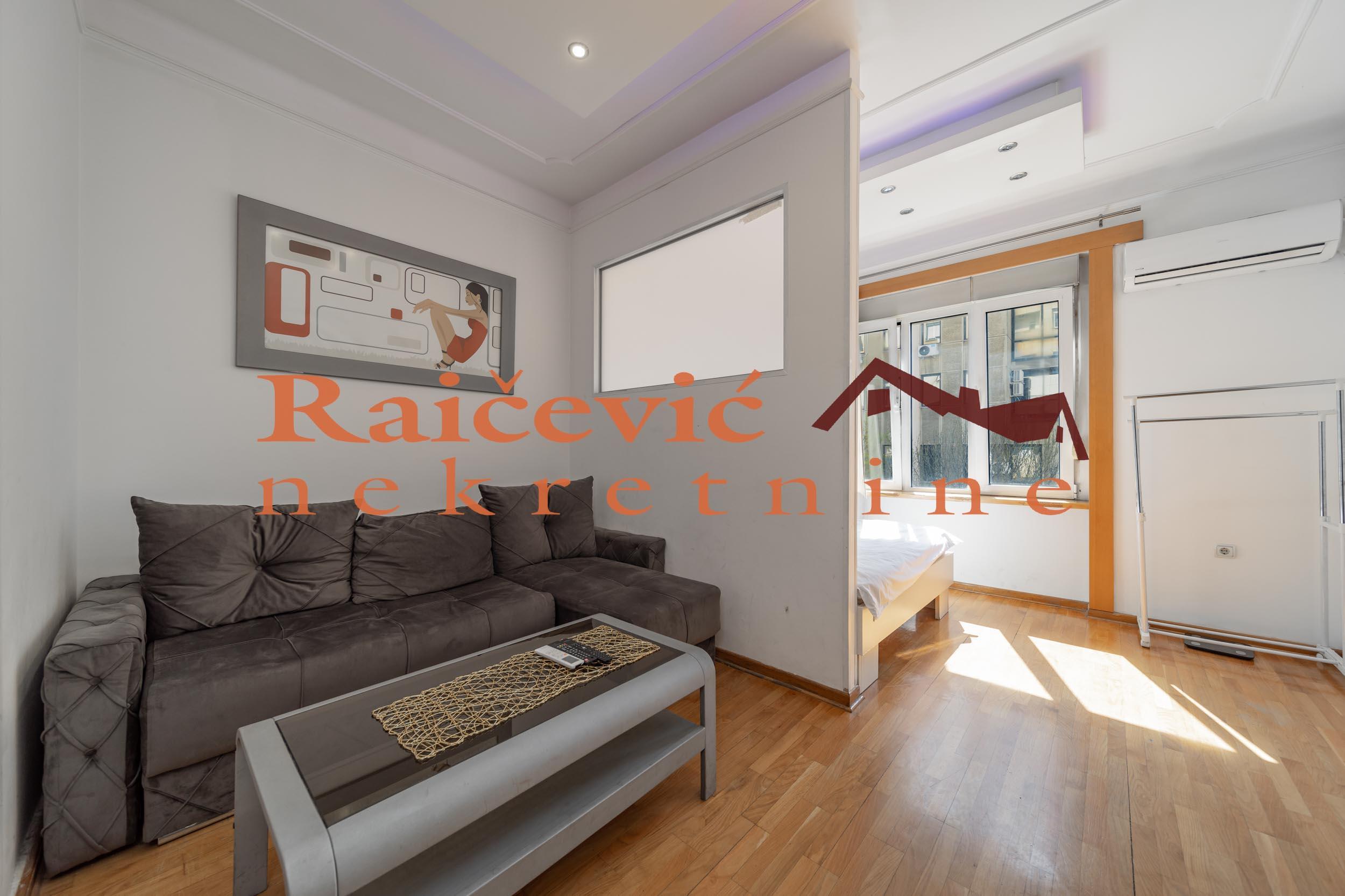 STARI GRAD CENTAR 40m2 , T ,260000e