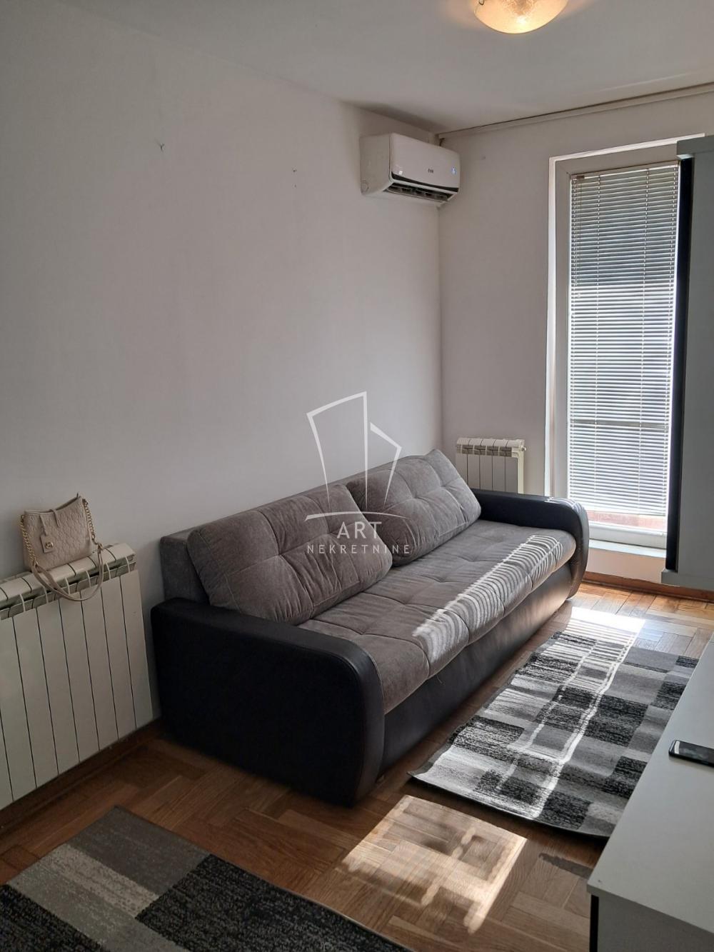 Mirijevsko brdo, namešten stan ID#14678