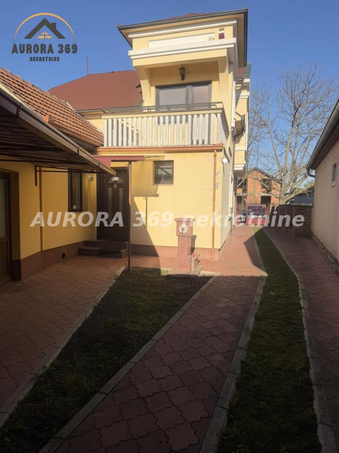 RUMA! FENOMENALNA KUĆA 200m2 na 8ari placa