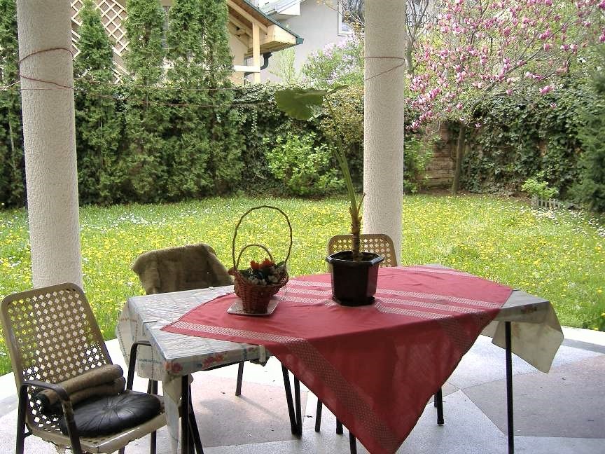Vračar, Hram, plac za gradnju na 3ara sa kućom iz 1992g..