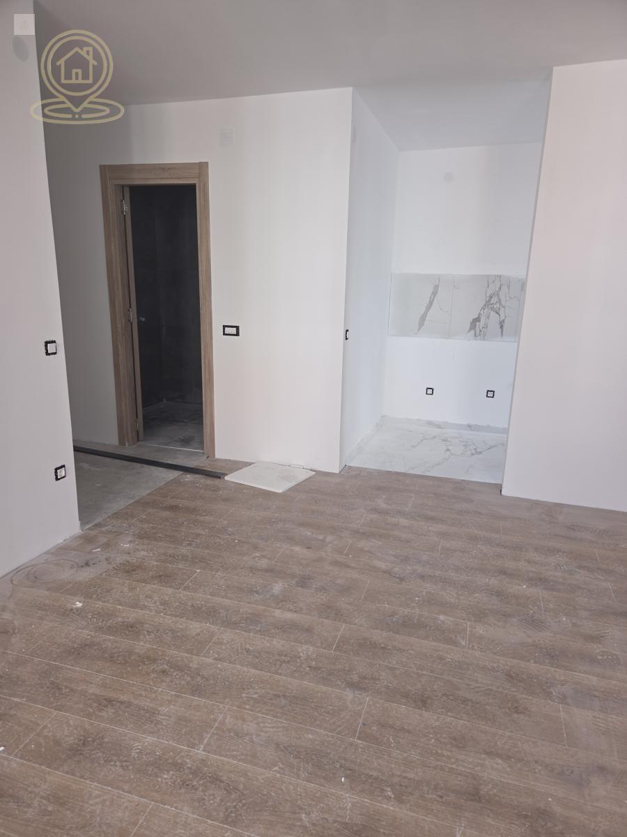 NA PRODAJU 3.5  STAN U LUX NOVOGRADNJI NA OBILICEVOM VENCU