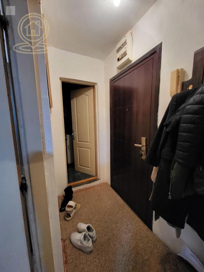 Jednoiposoban stan u blizini DELTA SHOPPING CENTRA