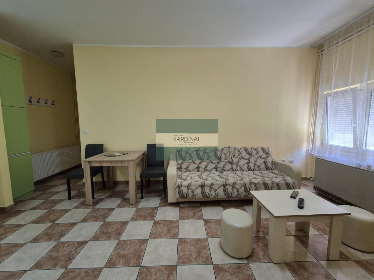 Stan u centru Jagodine-spreman za život ili izdavanje