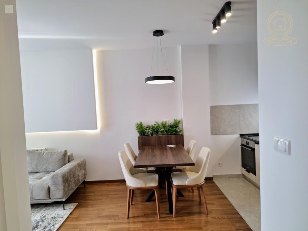 Izdaje se luksuzan dvosoban stan površine 50 m2 u novogradnji