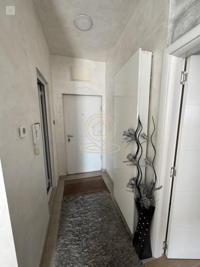 JEDNOIPOSOBAN STAN 37m2 CENTAR  IZDAVANJE STANOVA NOVI SAD, TERASA, PARKING, KALORIMETRI, ODLIČNA LOKACIJA