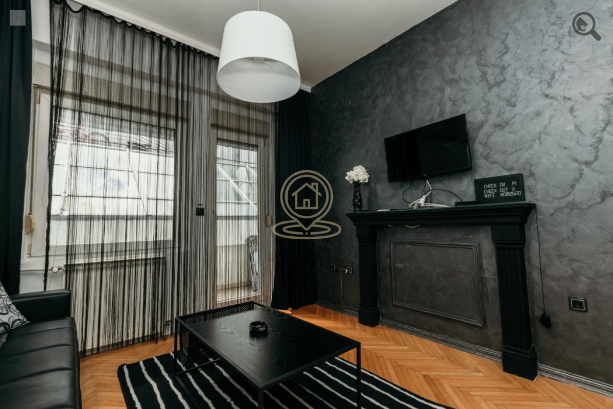 Izdavanje jednoiposobnog stana, 40m2, Centar, odmah useljiv