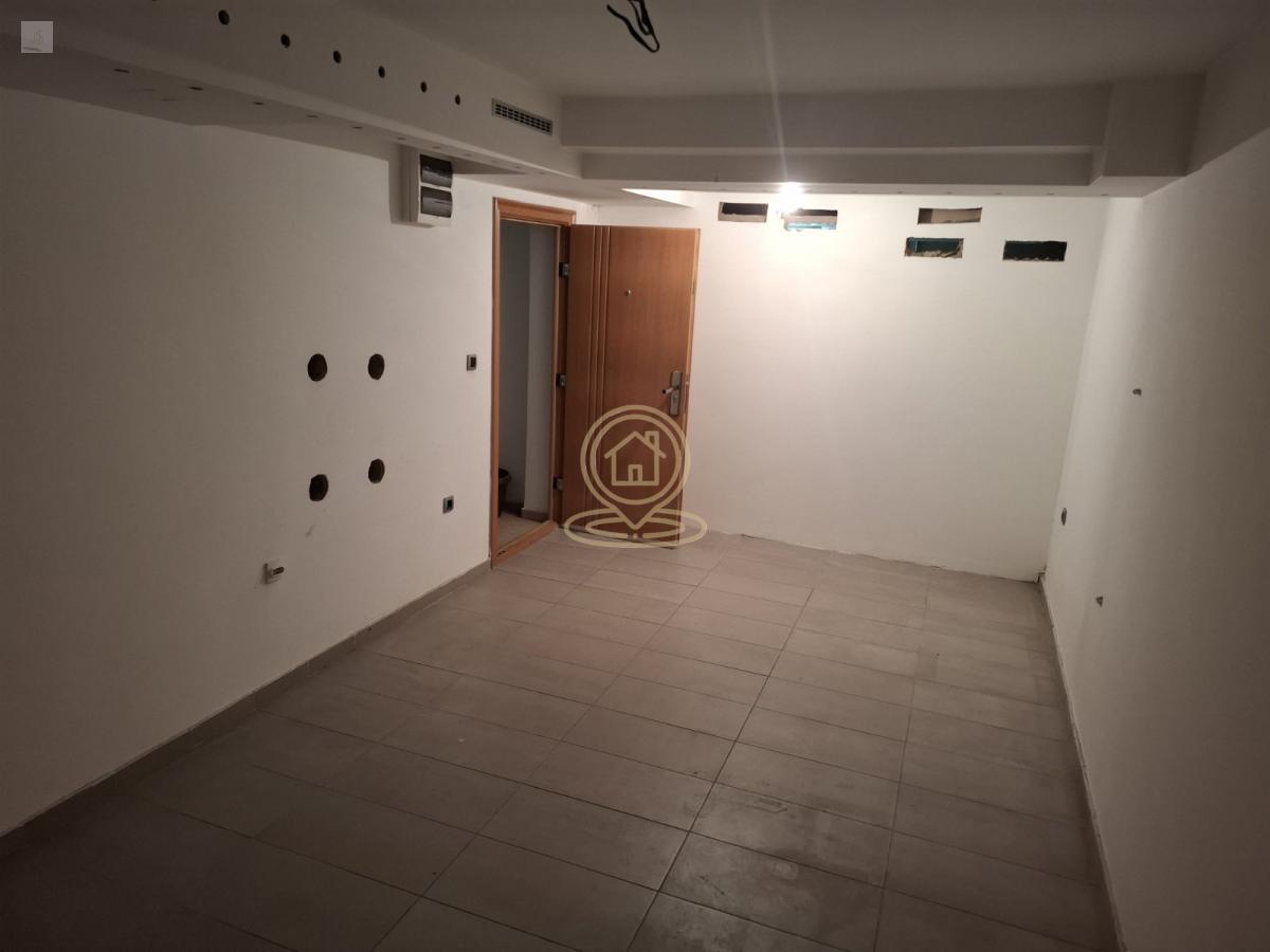 Izdavanje poslovnog prostora, 73m2, Podbara