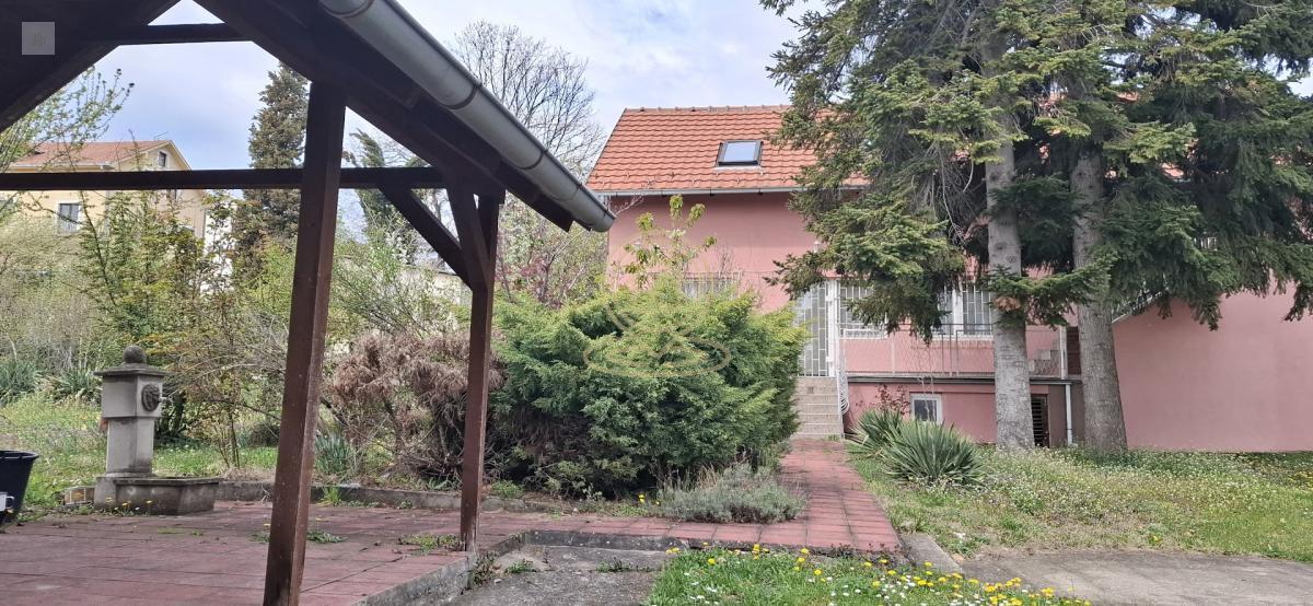 Prodaja kuće Beograd (Meljak–Šiljakovac) 166m², plac 21 ar, uknjiženo, odmah useljivo, odlična lokacija – idealno za investiciju i izdavanje kuće
