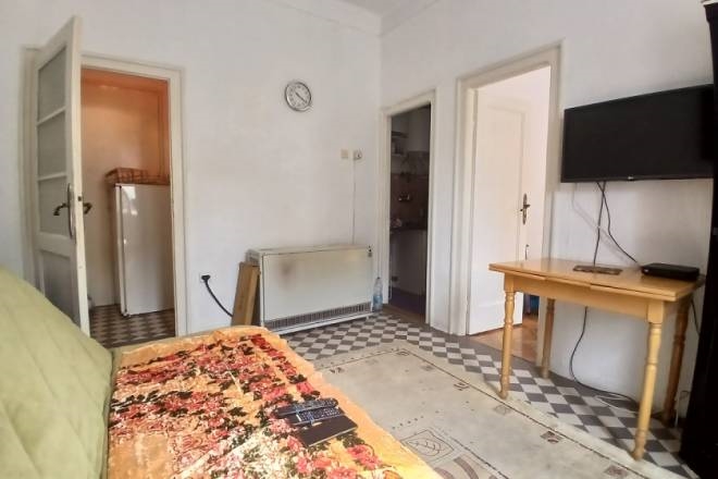 Izdajemo 1.5 stan u centru, Dobračina, 30m2