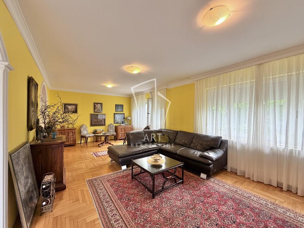 Duplex,vrh Dedinja,U.S.Embassy,mereno 144m2 ID#14835