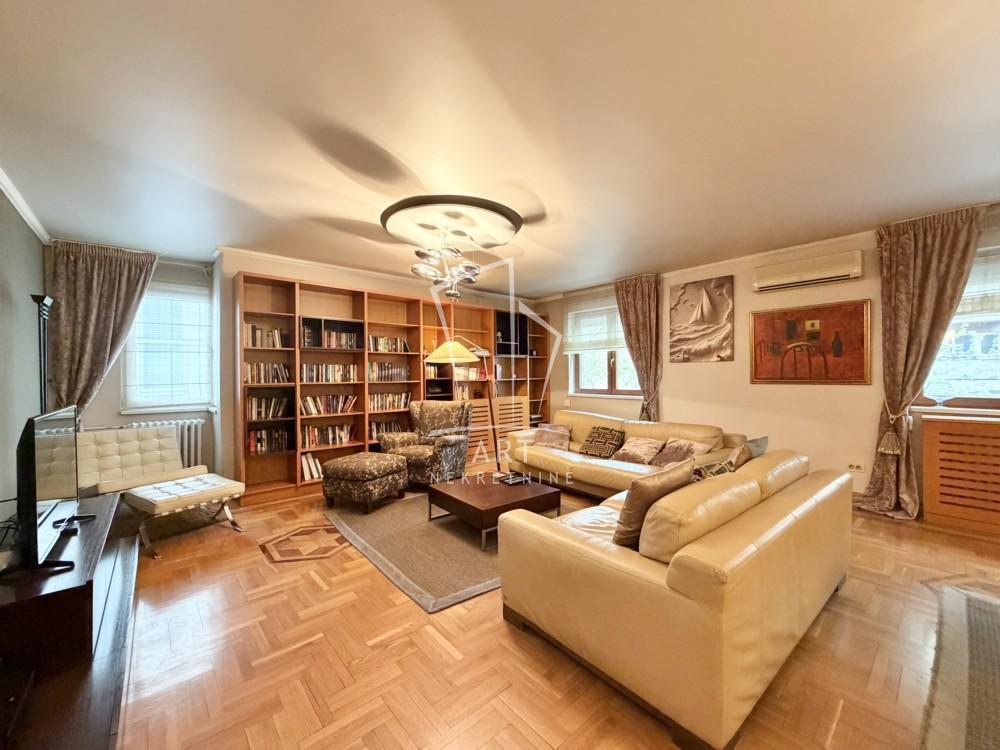 Kompletno namešten lux 3.5 stan, sa garažom za dva vozila ID