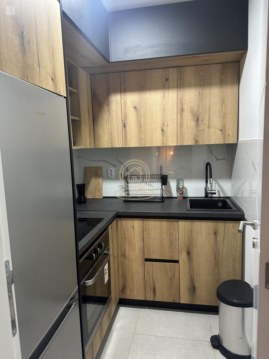 Dvosoban stan 43 m², Medijana, Božidar Adžija, Niš, 3. sprat