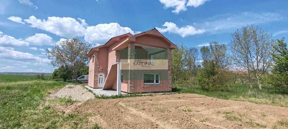 Nova spratna kuća u miru Kočinog sela – Vaša prilika za idealan dom! Spuštena cena!