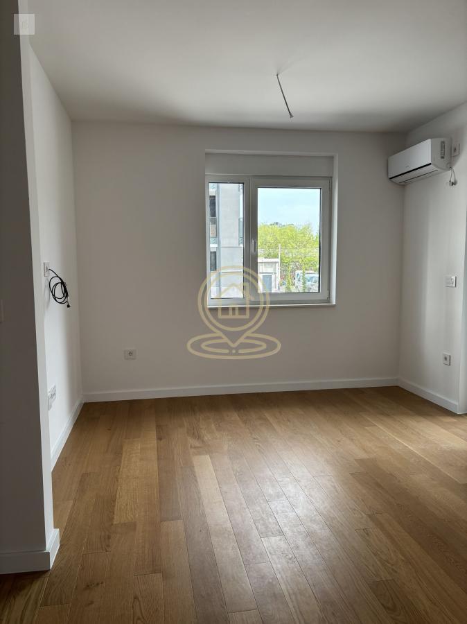 Futoška — nov dvosoban stan 46m2 idealan za ordinaciju/kancelariju 550€