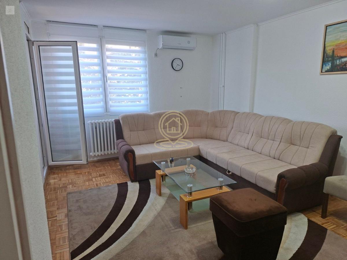 Dvosoban stan 44 m², Aerodrom, Kragujevac