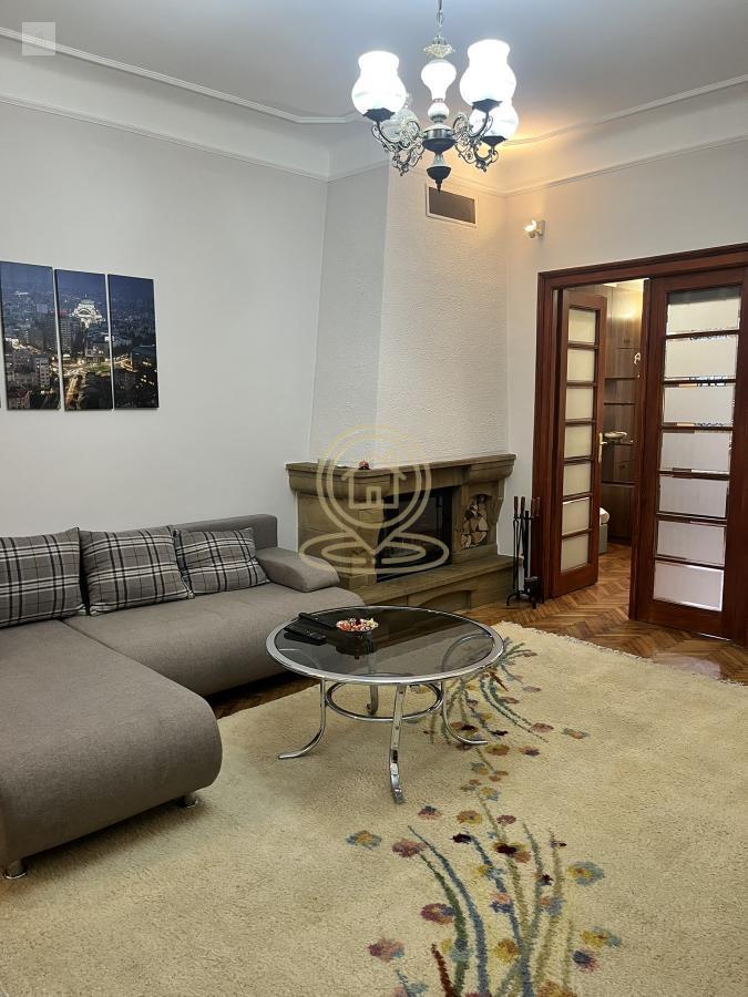 Salonac u Palmoticevoj , 120 m2 , Beograd