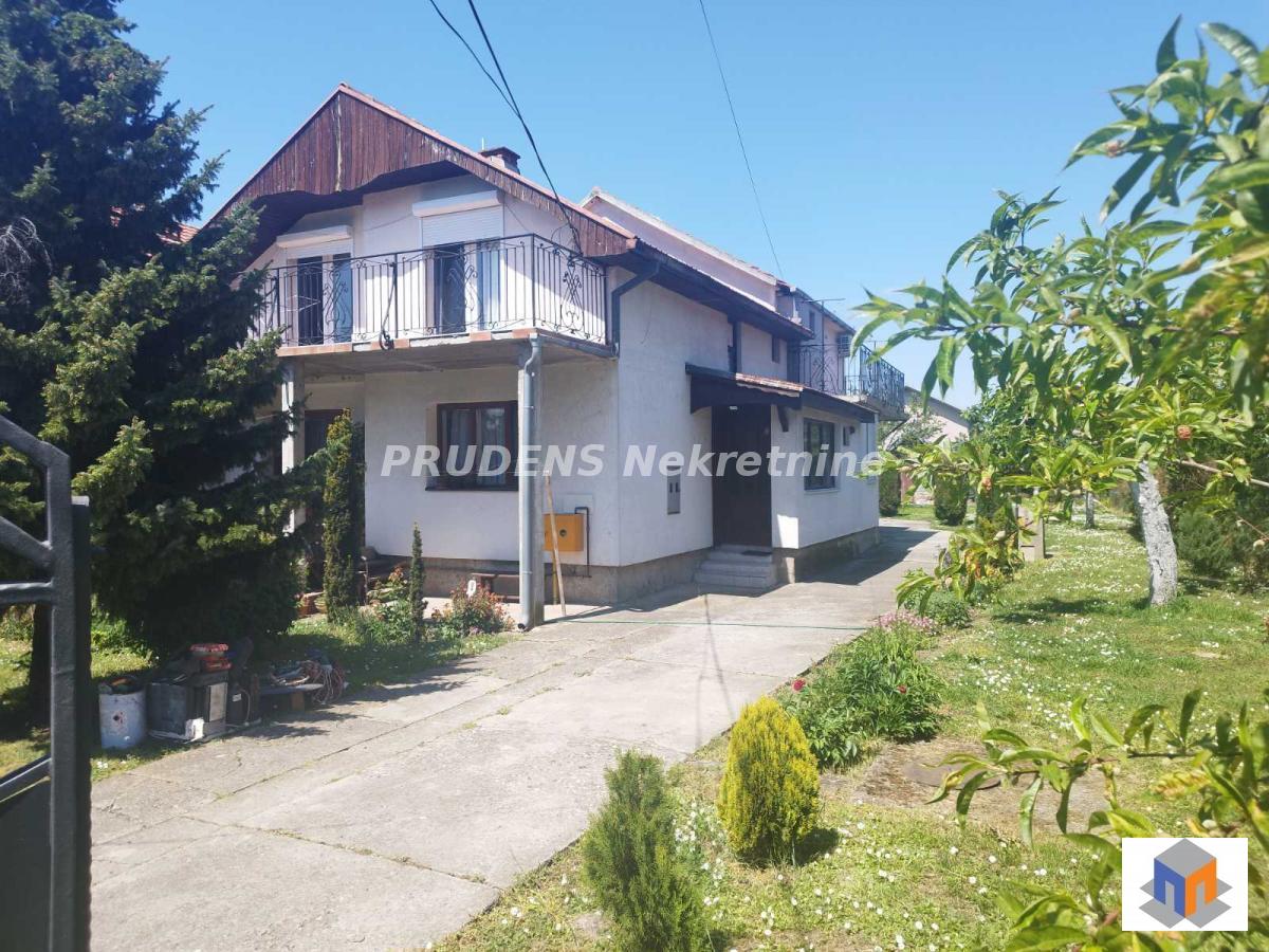 Kuća u Radničkoj ulici u Surčinu