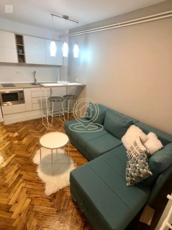 Garsonjera u Starom Gradu, Novi Sad, 20 m², prizemlje