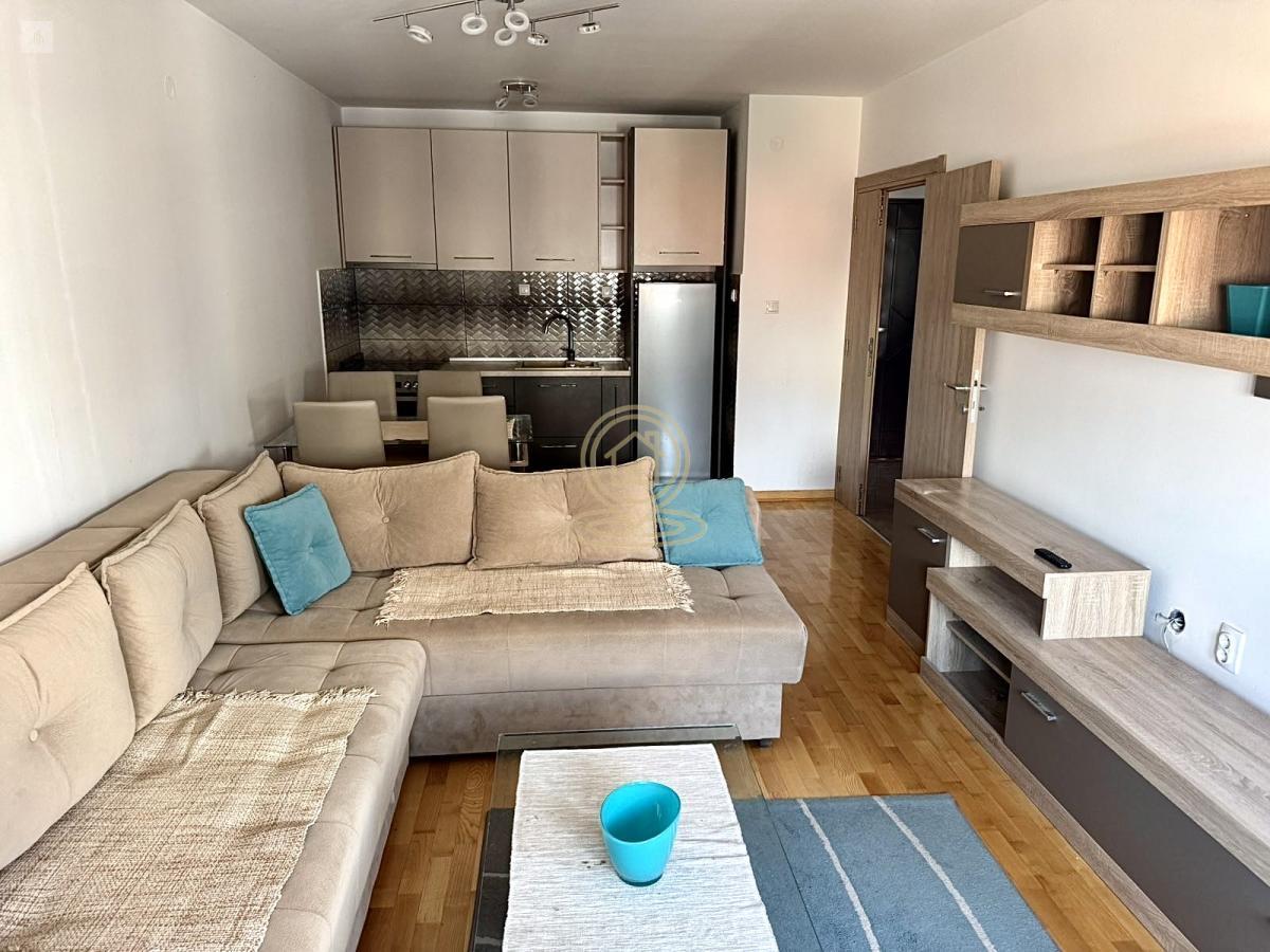 Novogradnja kod Filozofskog – kompletno namešten stan 46m²