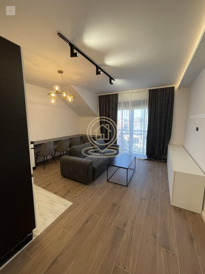 IZDAVANJE NOVOG DVOSOBNOG STANA 54M² BULEVAR PATRIJARHA PAVLA NOVI SAD – LUKSUZNO NAMEŠTEN, NIŠKI TROŠKOVI
