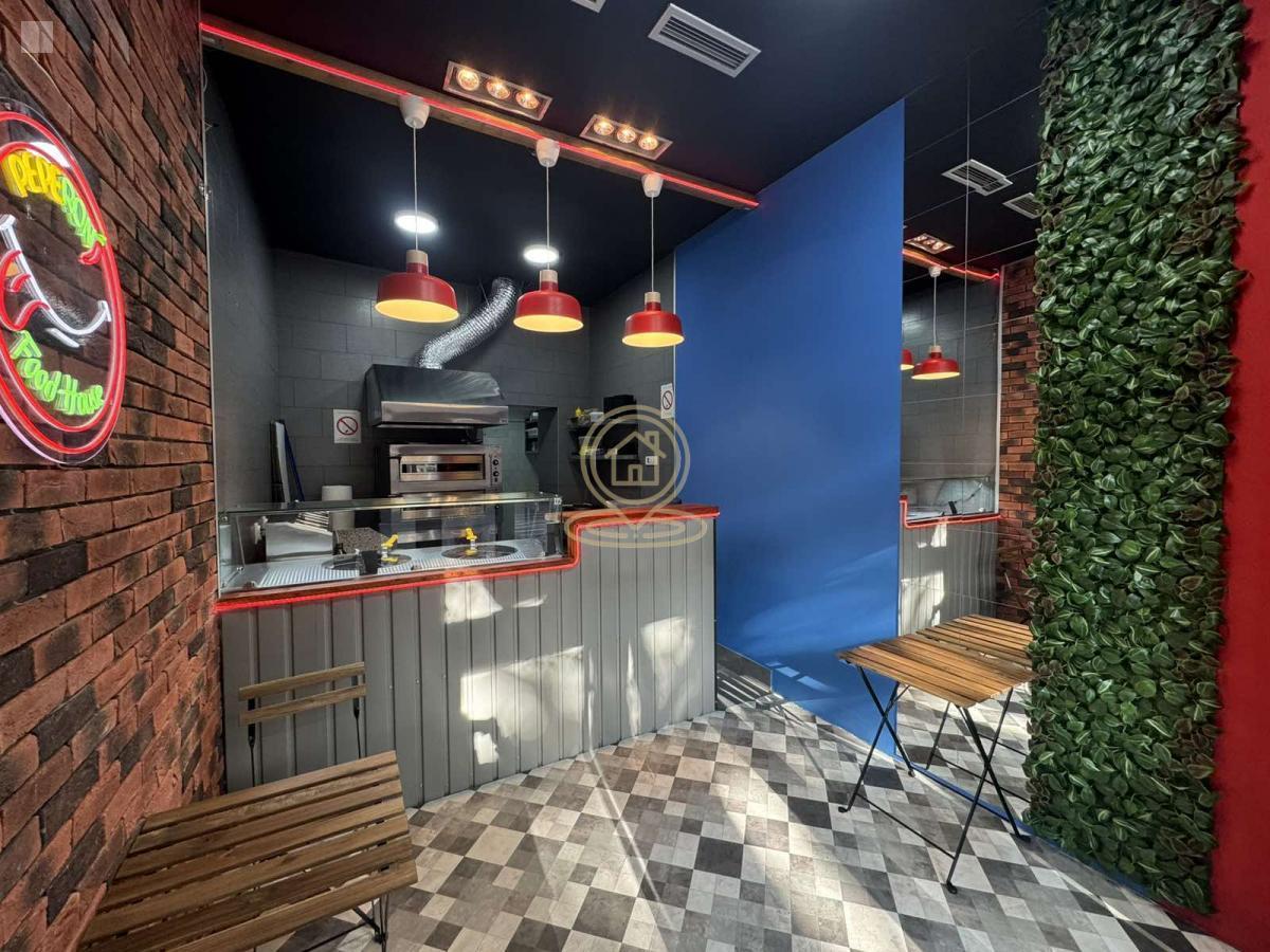Lokal 32 m², Stari Grad, Gundulićev venac, Beograd