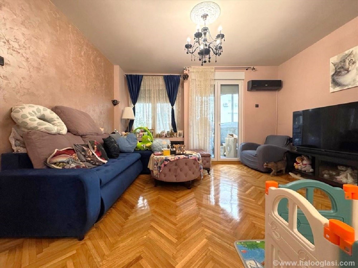 Vračar, Mileševska 3.0 stan sa terasom, 84m2