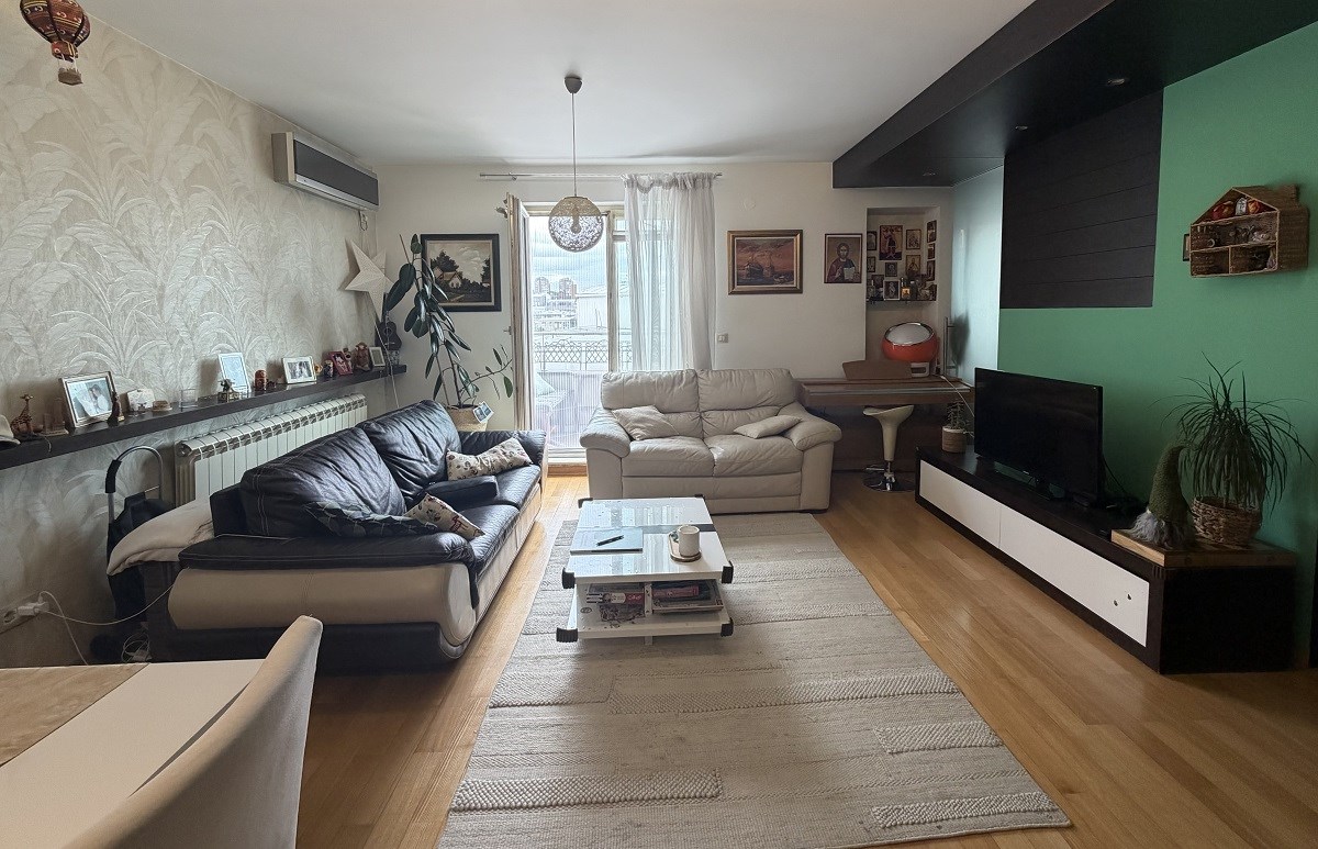 Kompletno renoviran 3.0 stan na Zvezdari, 68m2