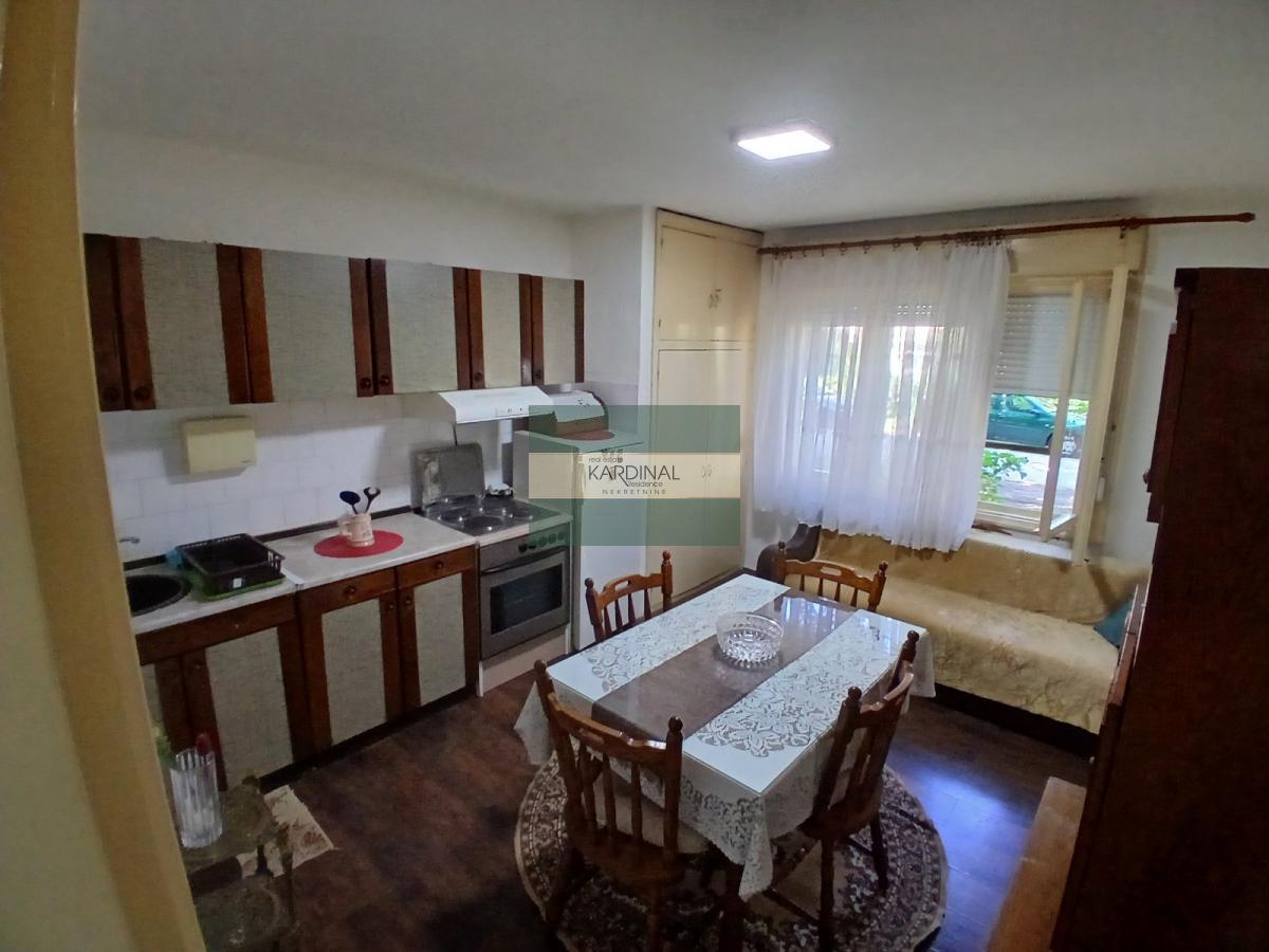 Na prodaju jednosoban stan u naselju Tabane, Jagodina – 41m², kompletno namešten!