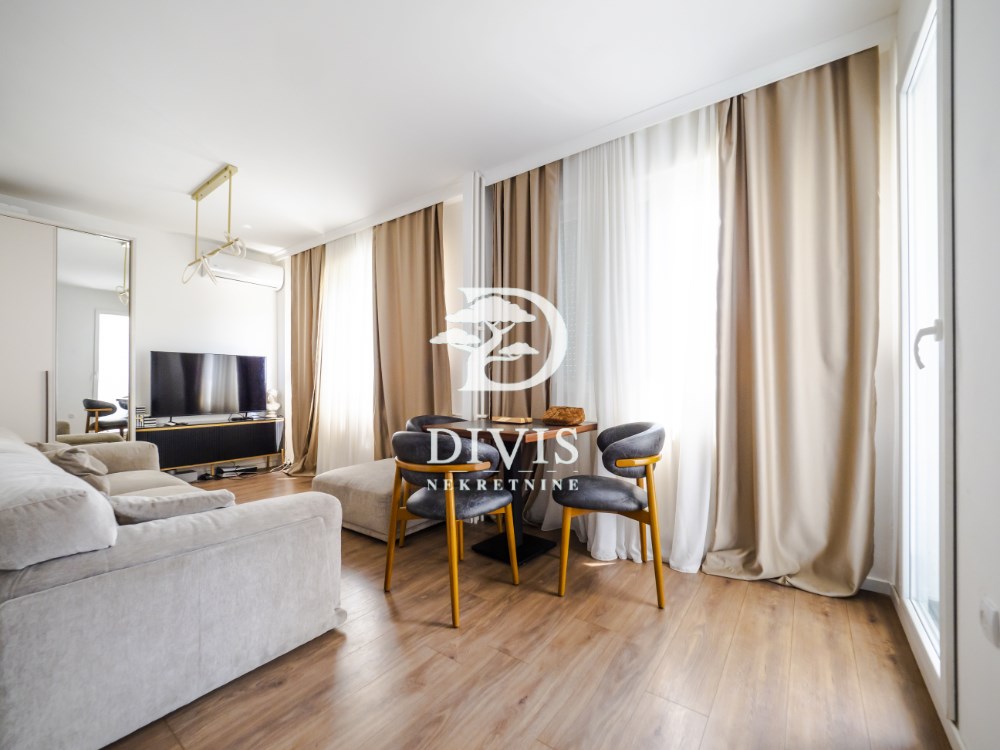 Namešten i renoviran 1.5 stan u Bloku 61, 44m2
