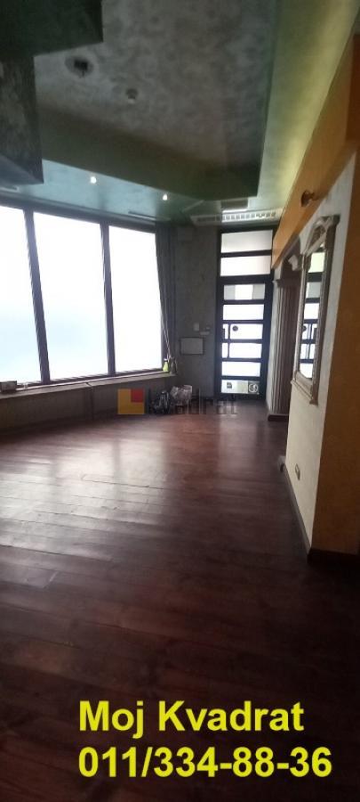 Zvezdara, Vukov spomenik - Jovana Ćirilova, 240m2