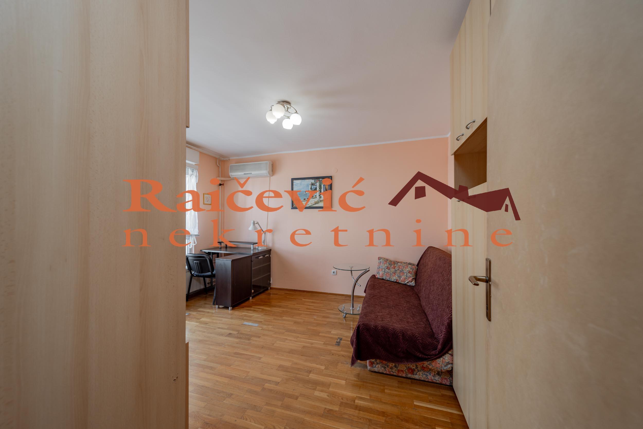 CUKARICA CUKARICKA PADINA 36m2 , T ,390e