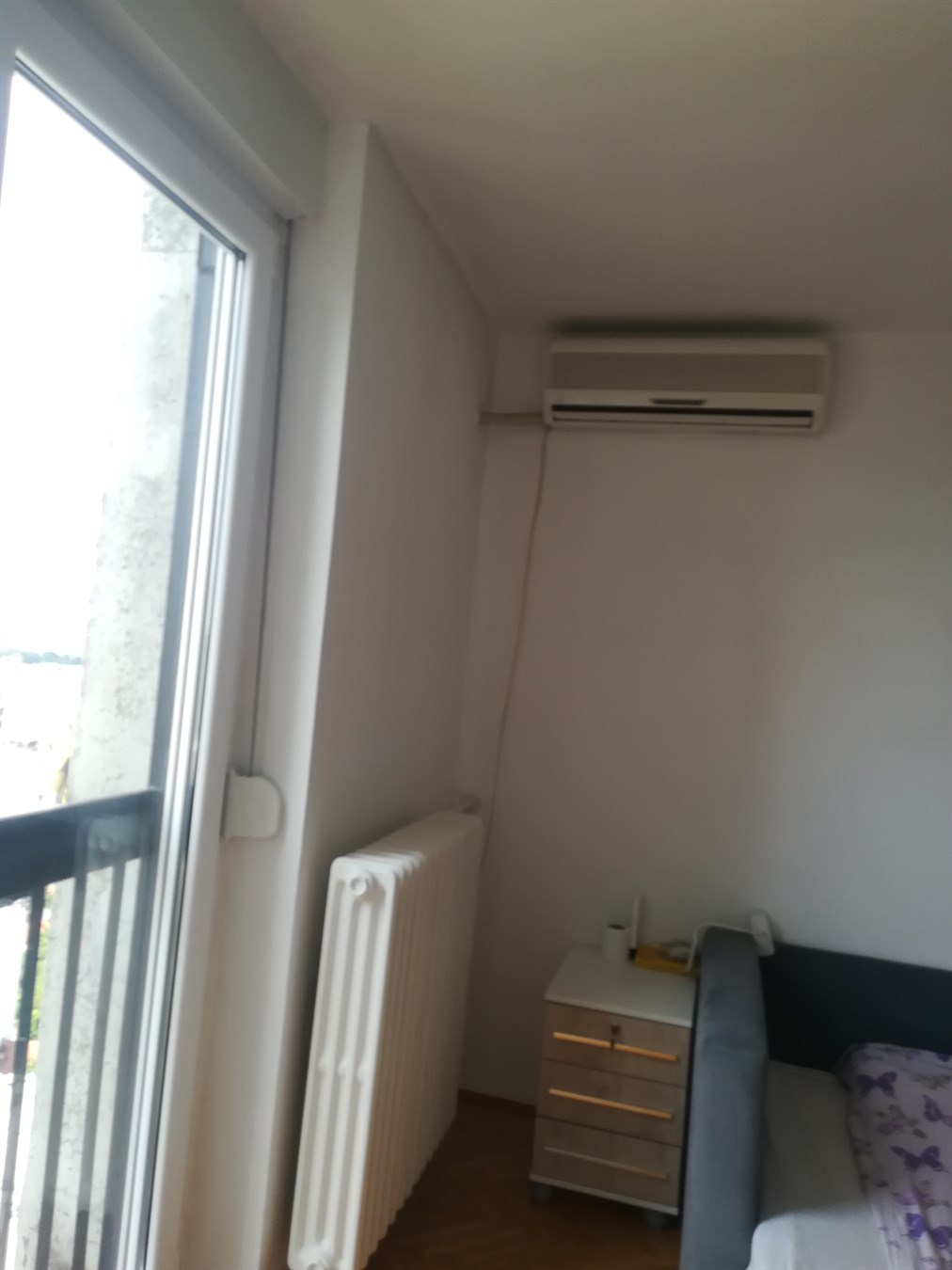 Crveni krst, Grčića Milenka 1.0, renoviran, našten novijim 
