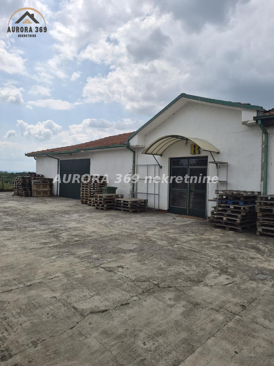 EKSKLUZIVNO! SKUPLJEN, VLADIMIRCI! 866m2 IZDATI MAGACINI