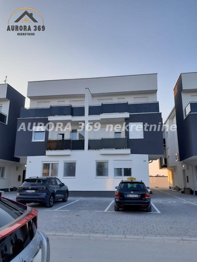 NOVI SAD, ADICE,  KOMFORNA GARSONJERA 33m², NAMEŠTENA