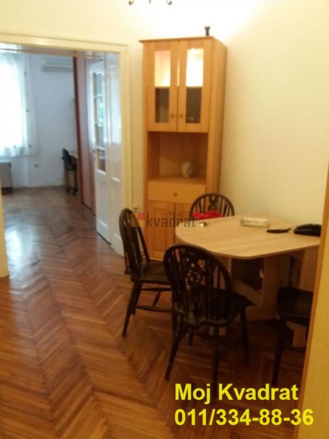 Zvezdara, Đeram pijaca - Zahumska, 50m2