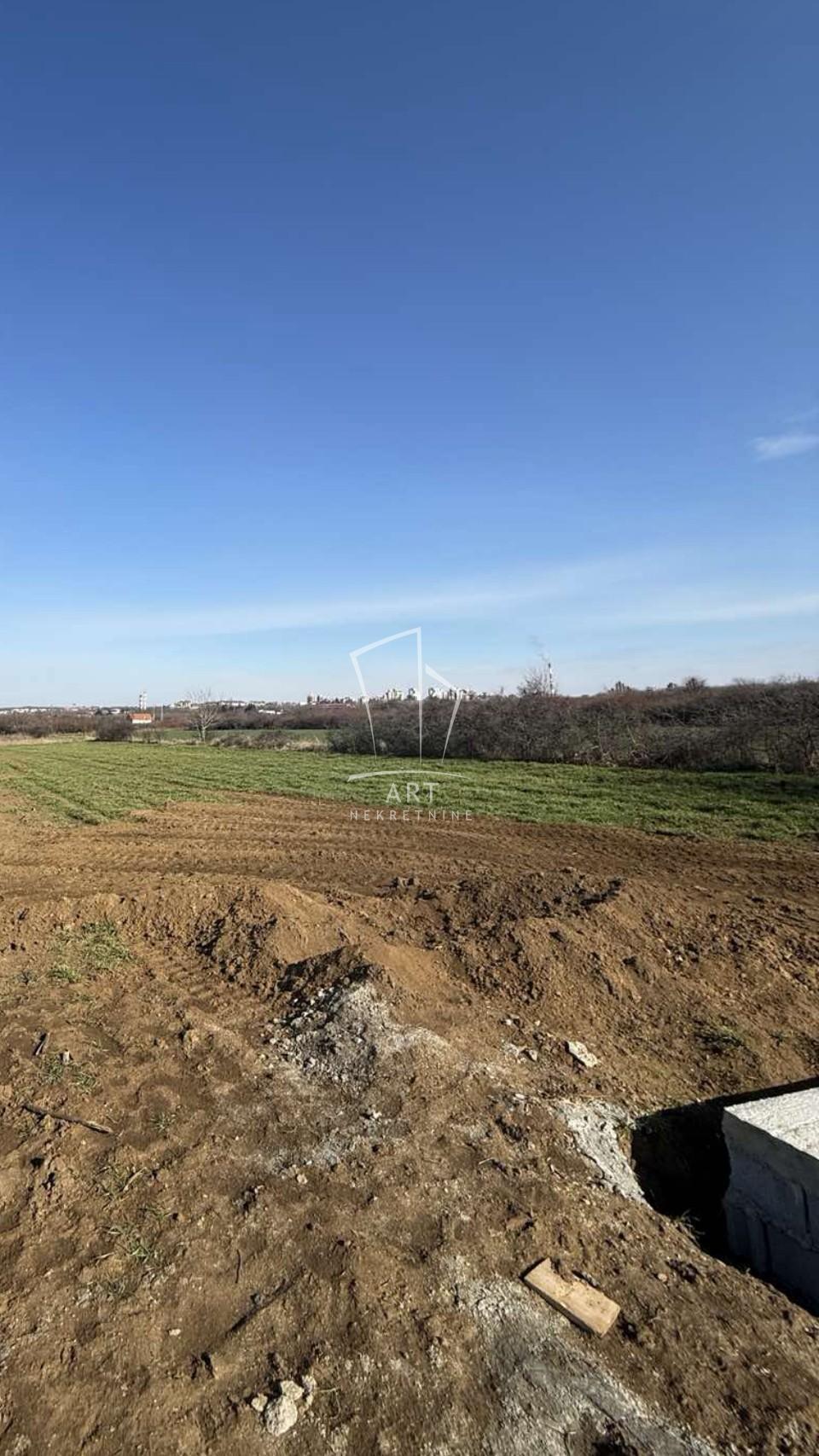 Savske-Makiške terase,6,00 Ari, gradjevinska parcela ID#1535