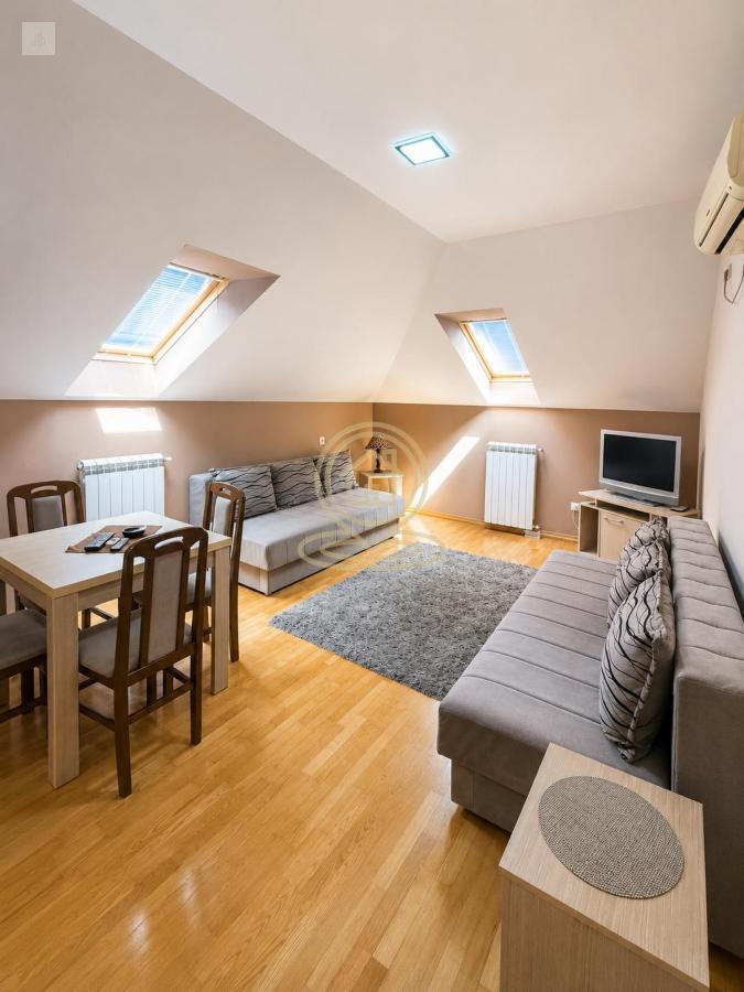 Jednoiposoban stan u centru Vrnjačke Banje, 37 m²