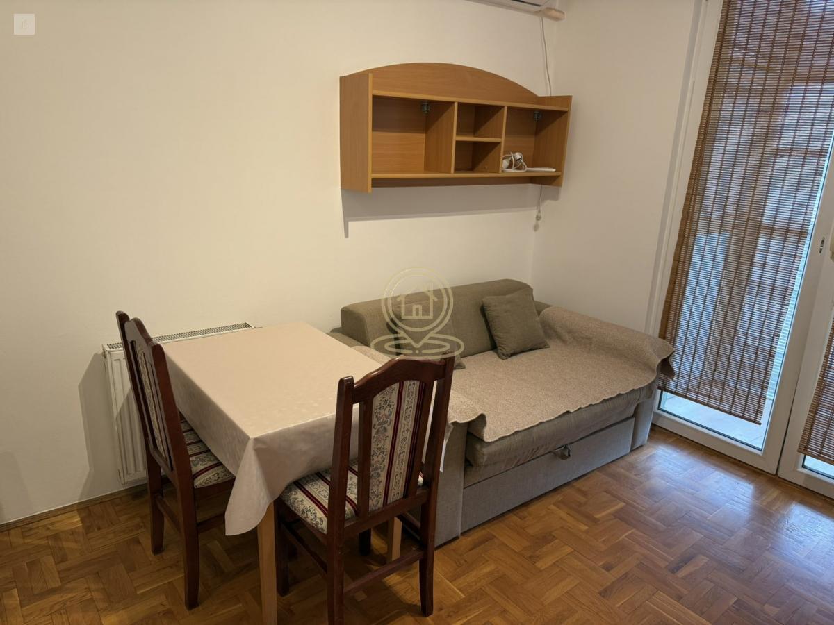 IZDAVANJE STANOVA NOVI SAD – DVOIPOSOBAN NAMEŠTEN STAN SOCIJALNO, VOJVODE ŠUPLJIKCA